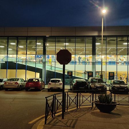 Alojamiento Junto Aeropuerto Valencia A Manises Dış mekan fotoğraf